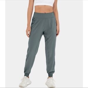 Halara High Waist Elastic Waistband Casual Joggers